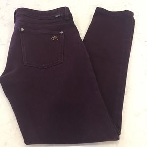 DL 1961 Emma Legging size 28.